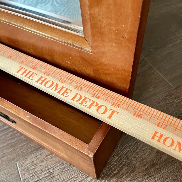 Vintage single post box mirror w 4. L 15. H 19 inch - Picture 14 of 15